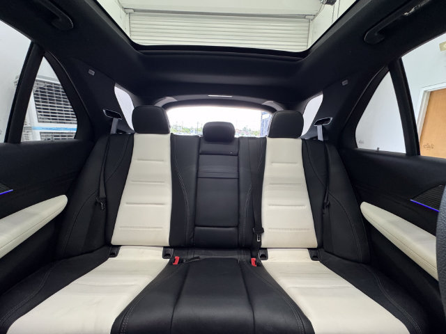 Used 2024 Mercedes-Benz GLE 350 4MATIC image 7
