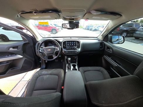 Used 2022 Chevrolet Colorado LT w/ Safety Package RWD image 26