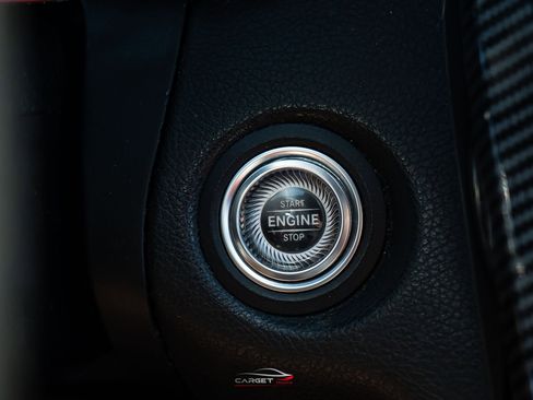 Used 2021 Mercedes-Benz C 300 Sedan image 32