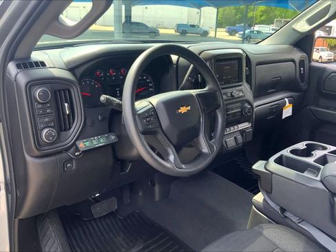 Used 2026 Chevrolet Silverado 1500 Custom AWD/4WD image 18