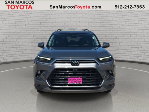 Used 2025 Toyota Grand Highlander AWD Hybrid image 2