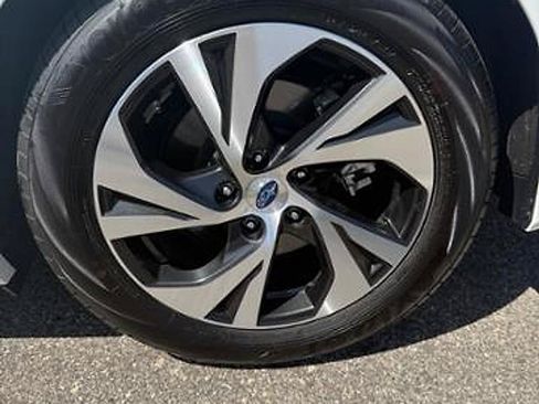 Certified 2025 Subaru Legacy Premium AWD/4WD image 18