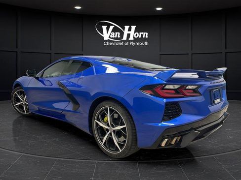 Used 2020 Chevrolet Corvette Stingray Preferred Cpe w/ 2LT Preferred Equipment Group RWD image 9