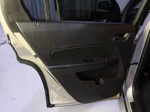 Used 2013 GMC Terrain SLE image 32