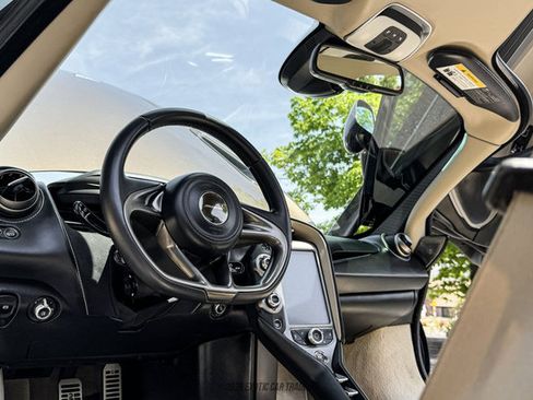 Used 2018 McLaren 720S Luxury RWD image 20