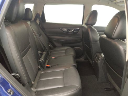 Used 2017 Nissan Rogue SL AWD/4WD image 19