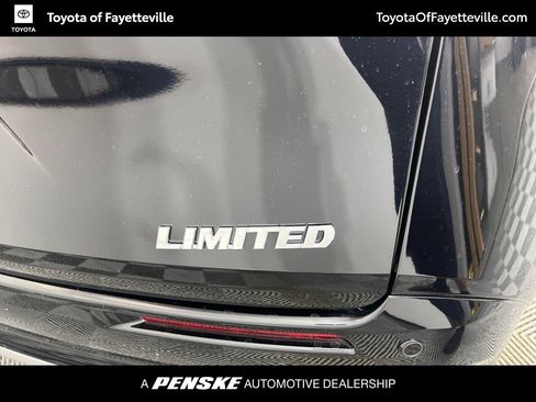 Used 2026 Toyota Sienna Limited FWD image 20