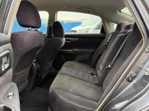 Used 2013 Nissan Altima 2.5 S FWD image 11