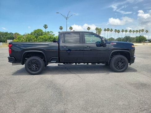 Used 2022 Chevrolet Silverado 2500 LTZ w/ LTZ Plus Package AWD/4WD image 4