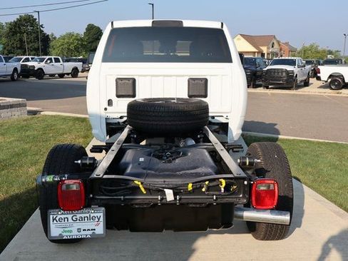 New 2025 RAM 3500 Tradesman AWD/4WD image 30
