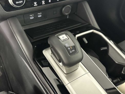 Used 2025 Mitsubishi Outlander SE AWD/4WD image 31