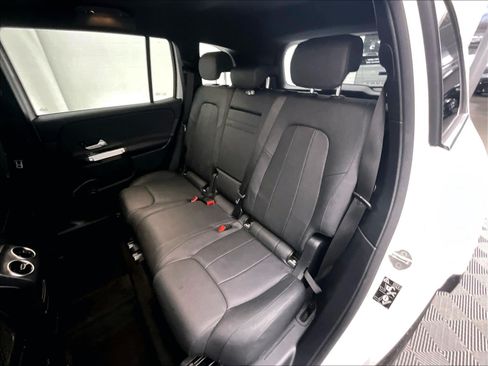 Certified 2022 Mercedes-Benz GLB 250 image 18