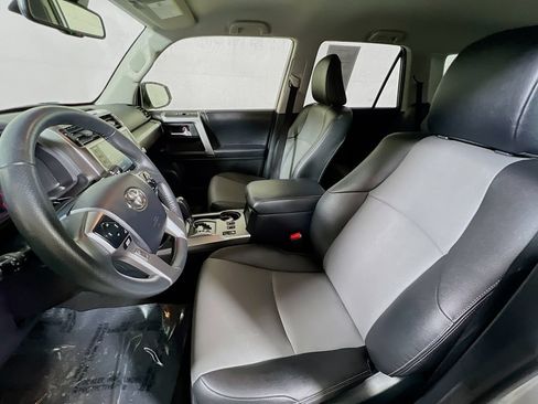 Certified 2022 Toyota 4Runner SR5 Premium AWD/4WD image 17