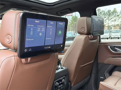 Used 2021 Chevrolet Tahoe High Country w/ Premium Package image 23