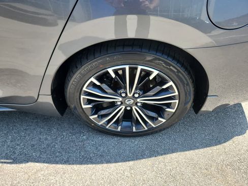 Used 2020 Nissan Maxima 3.5 SL w/ Floor Mat Group image 11