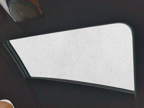 Used 2024 BMW X4 M40i image 17