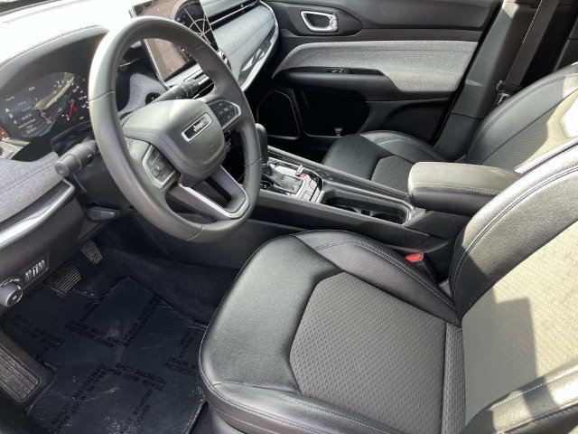 Used 2024 Jeep Compass Latitude AWD/4WD image 25