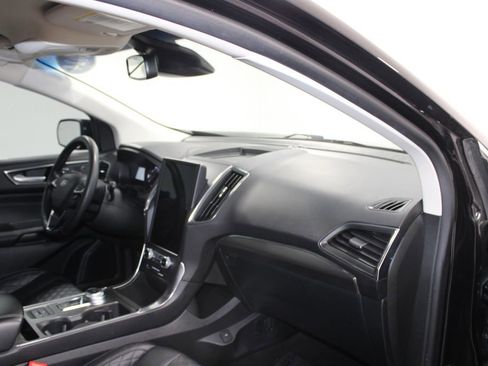 Used 2024 Ford Edge Titanium AWD/4WD image 28