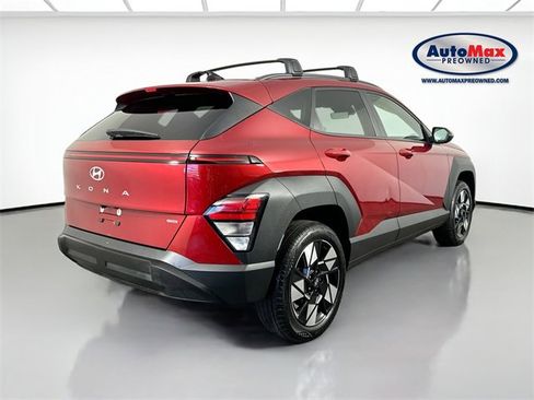 Used 2024 Hyundai Kona SEL image 2