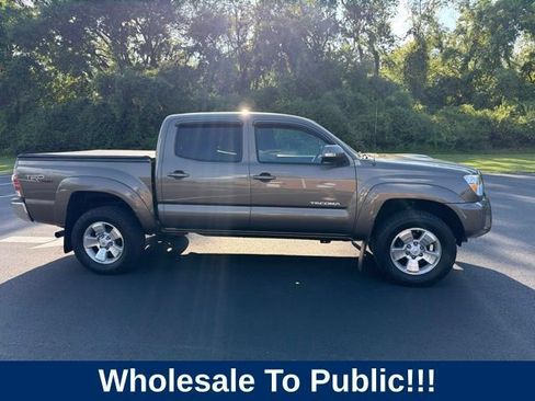 Used 2013 Toyota Tacoma 4x4 Double Cab w/ TRD Sport Pkg image 3