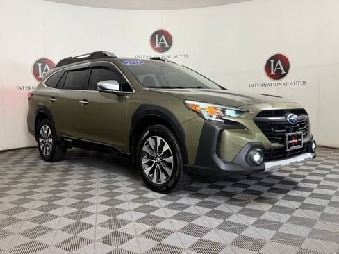 Used 2023 Subaru Outback Touring XT AWD/4WD image 1