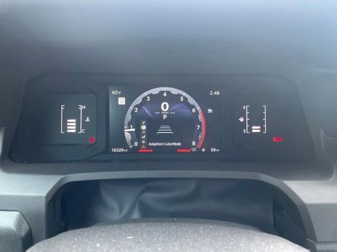 Certified 2025 Toyota Tacoma SR5 AWD/4WD image 6