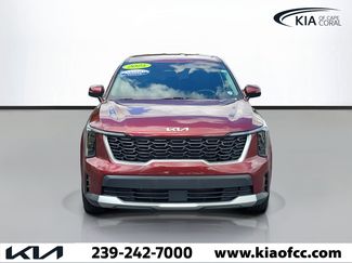 Certified 2025 Kia Sorento LX FWD video 2