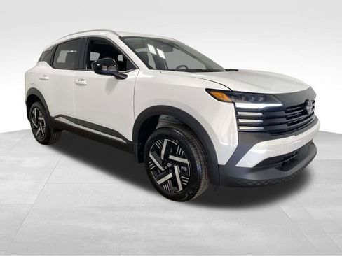 New 2026 Nissan Kicks SV w/ SV Premium Package FWD image 1