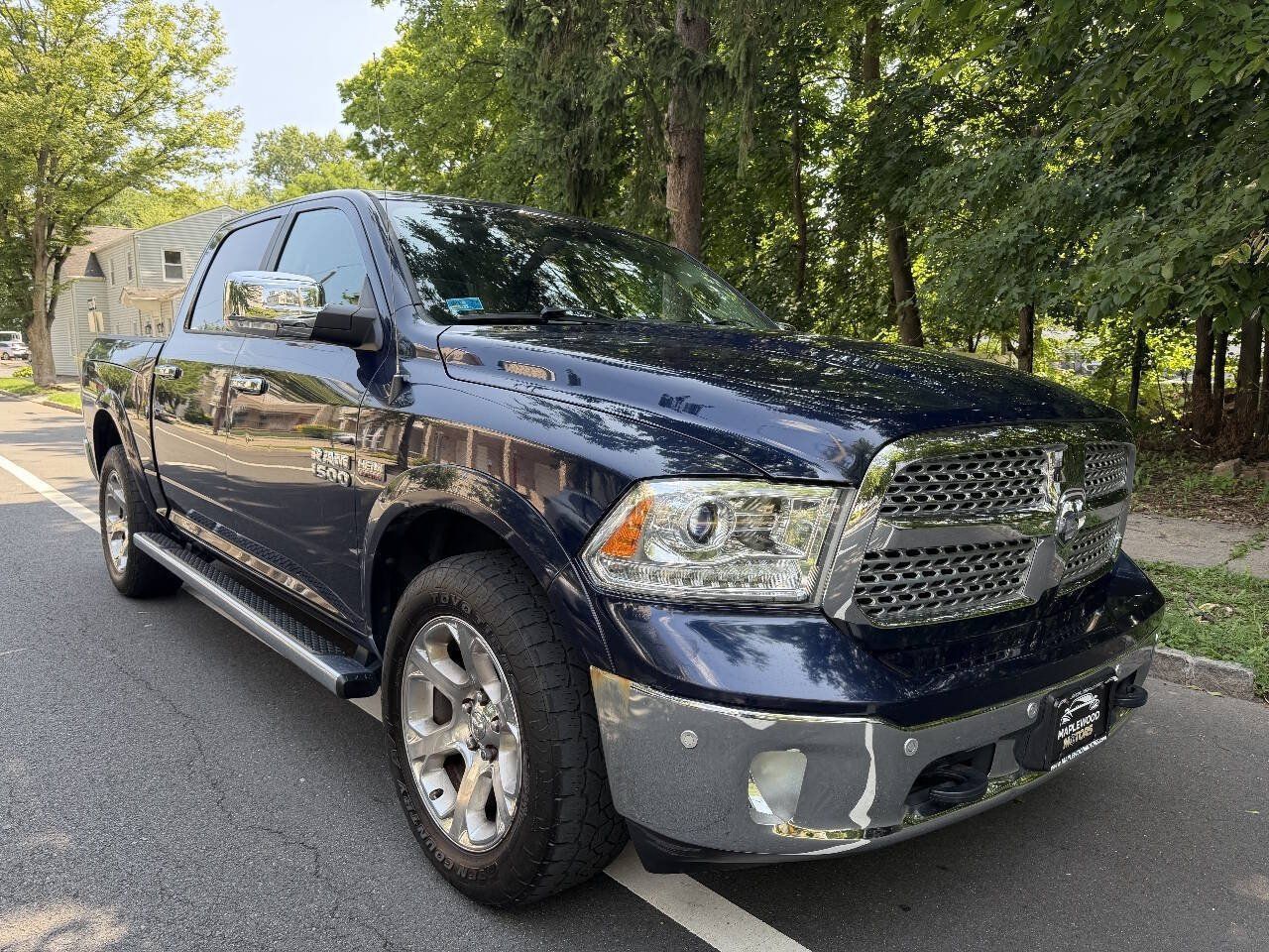Used 2015 RAM 1500 Laramie w/ Convenience Group AWD/4WD image 4