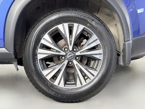 Used 2023 Nissan Rogue SV AWD/4WD image 30