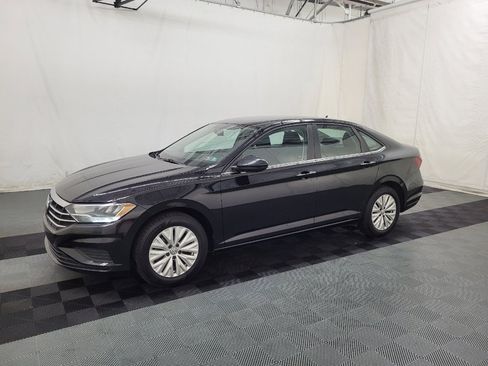 Used 2020 Volkswagen Jetta SE FWD image 2