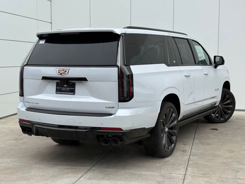 New 2026 Cadillac Escalade ESV V AWD/4WD image 7