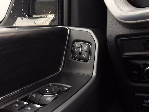 New 2025 Ford F150 Lariat w/ Equipment Group 502A High image 28