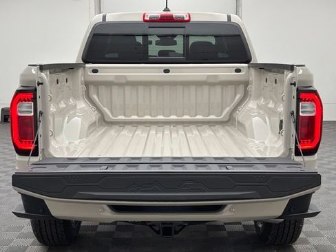 New 2026 GMC Canyon Elevation w/ Convenience Package AWD/4WD image 10