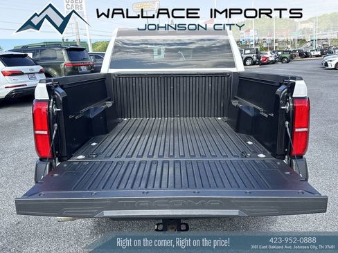 Used 2024 Toyota Tacoma SR RWD image 40