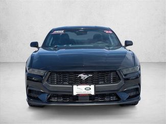 Used 2025 Ford Mustang Premium video 2