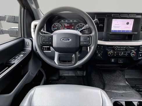 Certified 2023 Ford F250 XL w/ XL Chrome Package AWD/4WD image 5