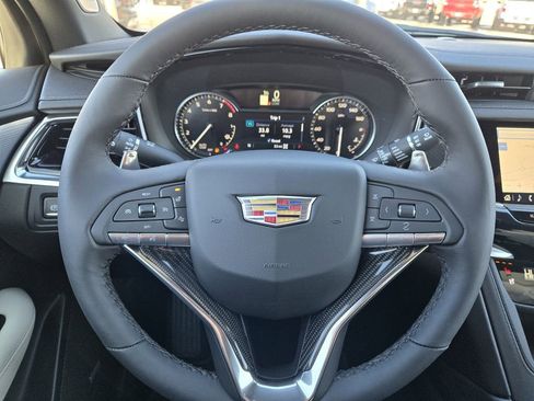 New 2025 Cadillac XT6 Sport image 23