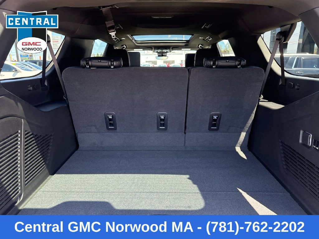 New 2026 GMC Yukon XL Denali w/ Denali Reserve Package AWD/4WD image 12
