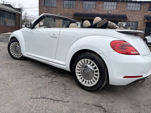 Used 2015 Volkswagen Beetle 1.8T image 4