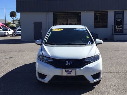 Used 2017 Honda Fit LX image 2