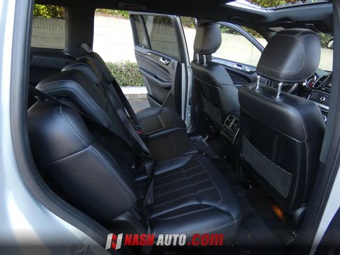 Used 2017 Mercedes-Benz GLS 450 4MATIC image 34