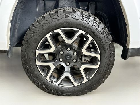 Used 2025 RAM 1500 Laramie image 11