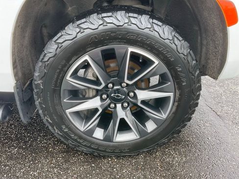 Used 2021 Chevrolet Suburban Z71 image 29