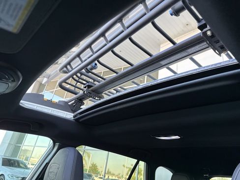 Used 2024 Subaru Outback Wilderness AWD/4WD image 12