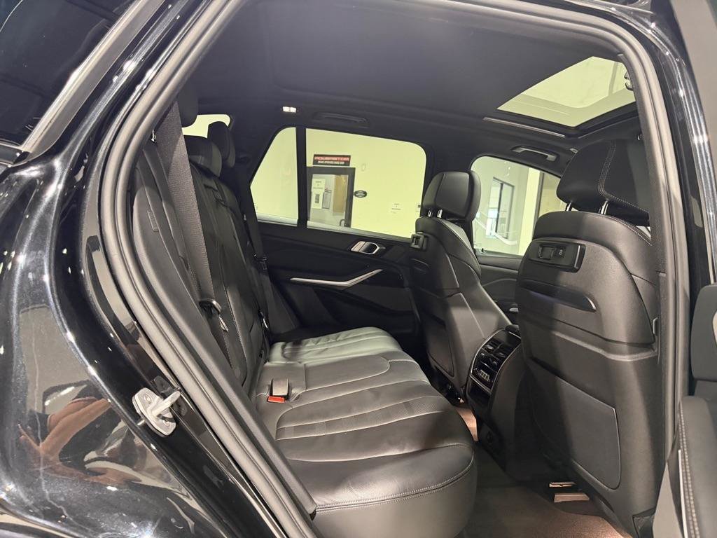 Used 2020 BMW X5 M50i w/ Premium Package AWD/4WD image 16