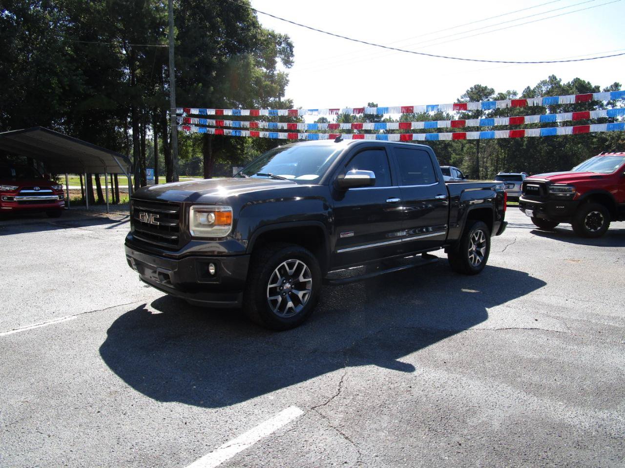 Used 2014 GMC Sierra 1500 SLT w/ All-Terrain Package AWD/4WD image 3