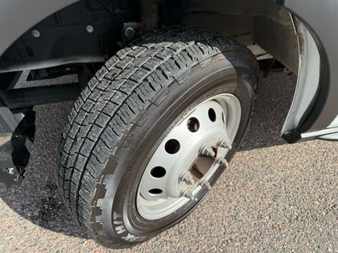 Used 2020 Ford Transit 350 T-350 RWD DRW 156 WB 9950 GVW image 32