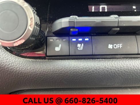 Used 2024 Toyota Tundra Limited image 21