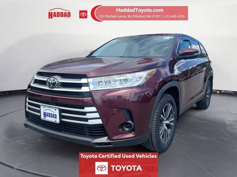 Certified 2019 Toyota Highlander LE AWD/4WD image 1